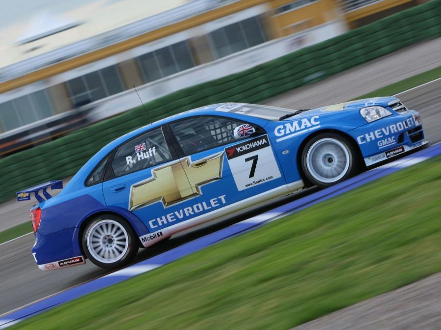  Chevrolet Lacetti WTCC 2008 года  (фото 3 из 8)